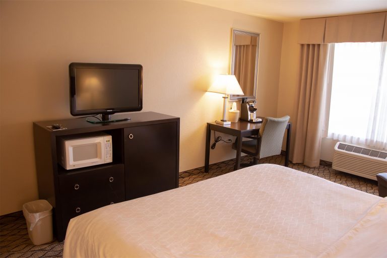 holiday inn express and suites reynoldsburg 6184133853 3x2 1 768x512